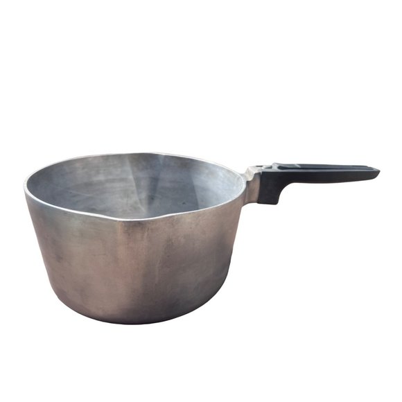 Vintage GHC 4.5 Quarts Double Spout  Sauce Pan. Made In The USA Pot Aluminum - Picture 1 of 12